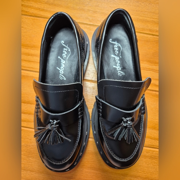 Free People Teagan Tassel Loafers - Size 8 - Picture 5 of 7